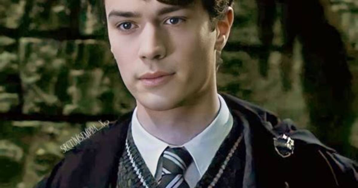 Christian Coulson's Career Evolution: from Hogwarts Legend to Stage Pioneer