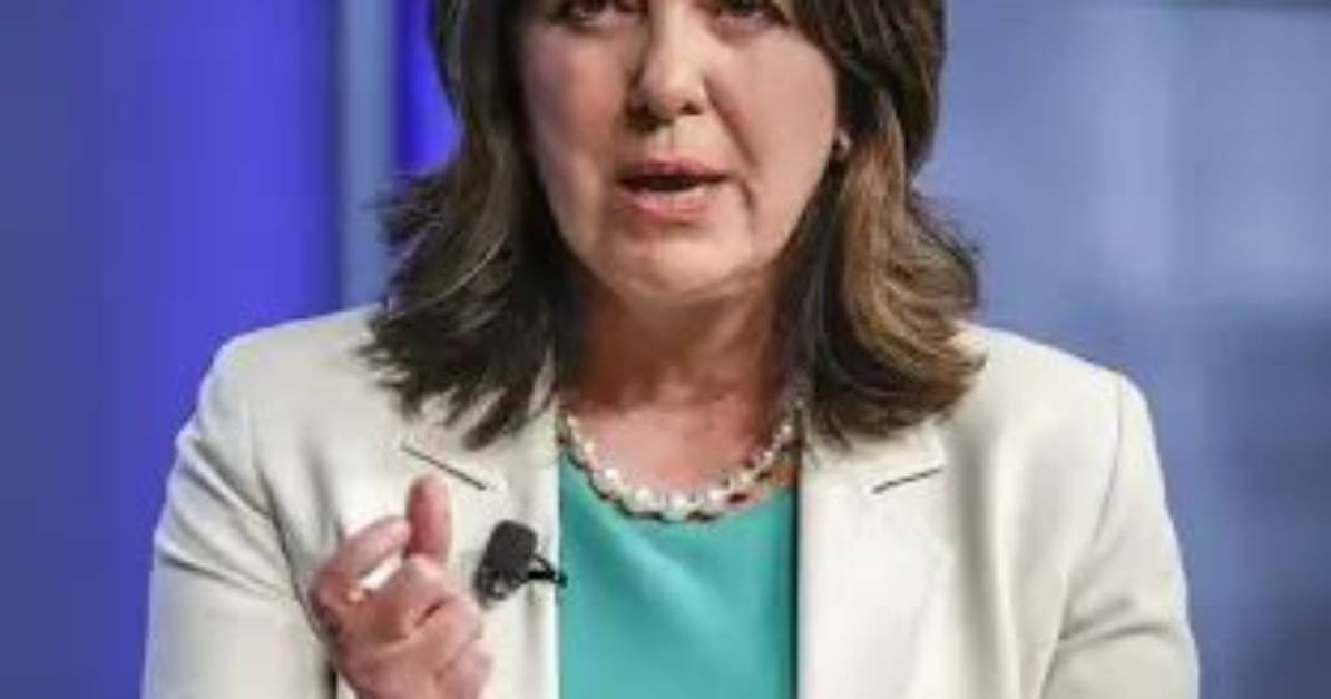 Danielle Smith Family and Age Q&A: Bio, Stepson, Marriage, and Landmark Alberta Youth Legislation