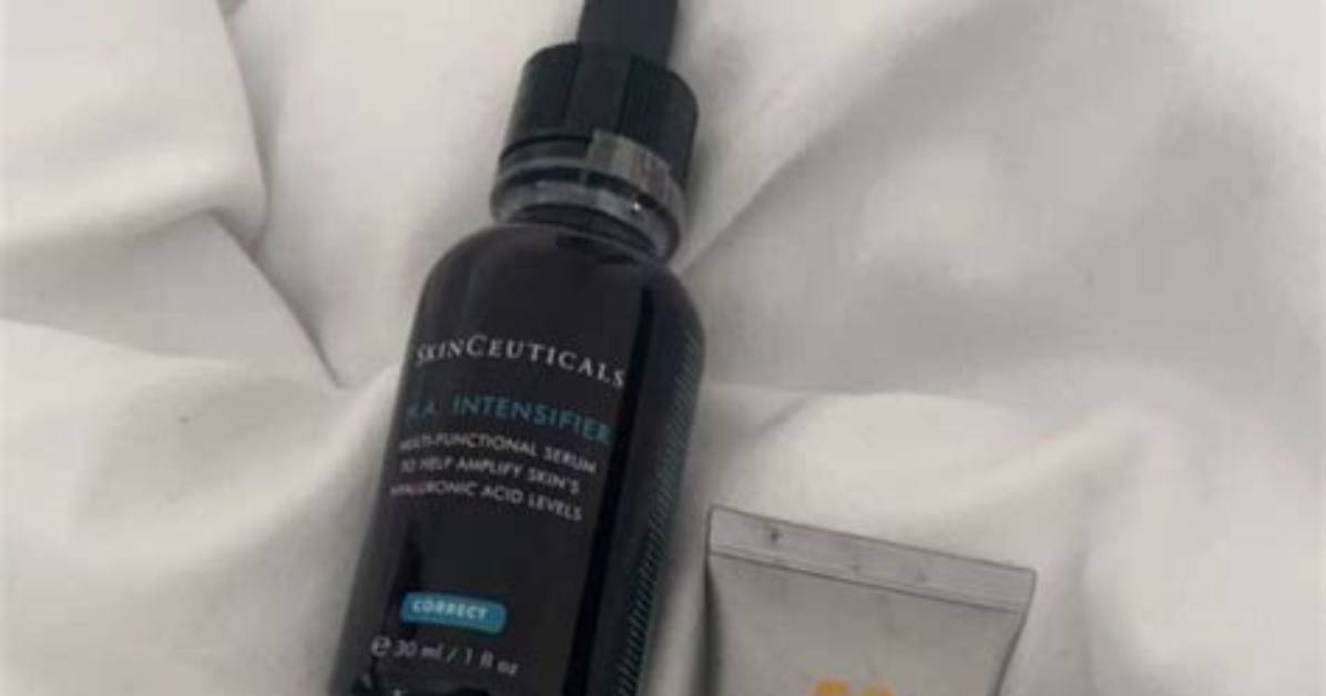 Fall Skincare Swaps: the Top Dermatologist-Approved Spot Treatments Under $20