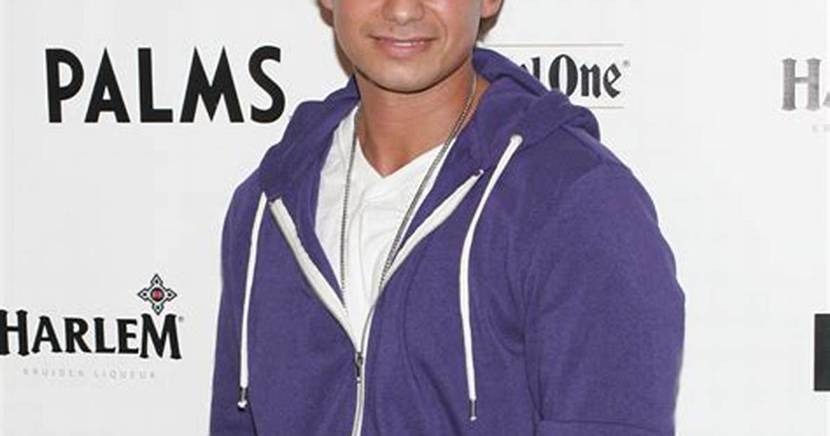 How Old Is Pauly D Really? Birth Date, Bio, and Jersey Shore Cast Ages Ranked
