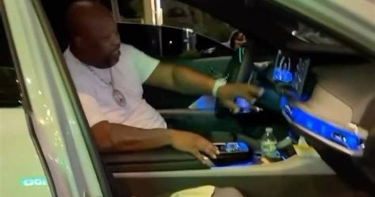 How 'Rich Millionaire Bomboclat' Took over the Internet Overnight: the Full Virality Timeline