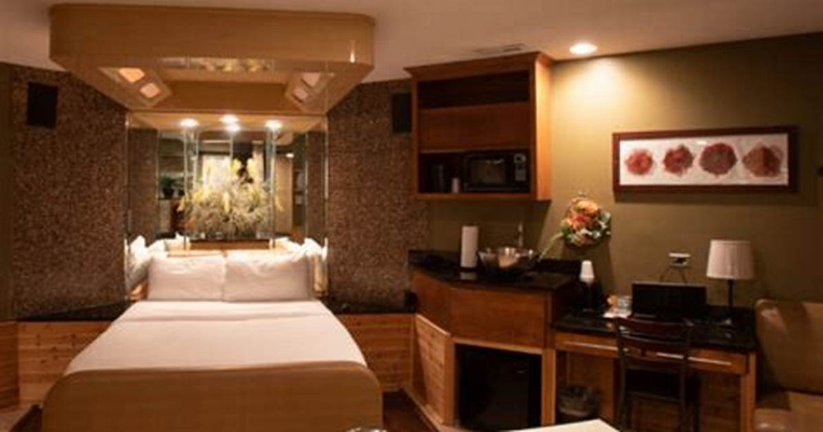 Inside the Champagne Lodge & Luxury Suites: Is Chicago's Secret Romantic Getaway Worth the Hype?