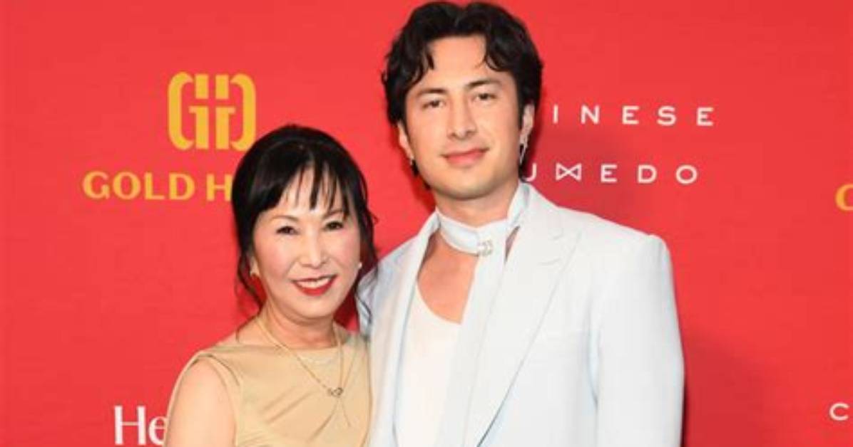 Meet Hudson Williams' Mom and Dad: Behind-the-Scenes Family Photos and Backstory