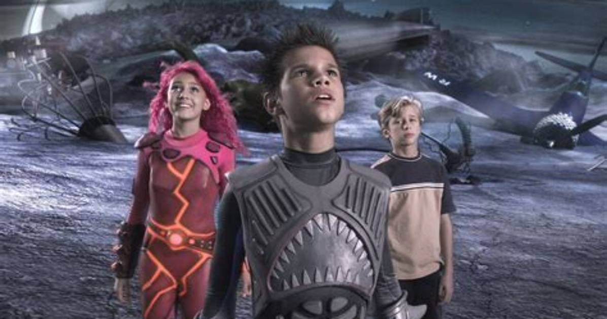 The 'Firegirl and Sharkboy' Mystery Solved: Fact-Checking the 2000S Nostalgia Crossover Rumor